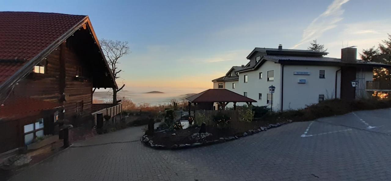Kastanienhof Apartment Hotel Dannenfels Bagian luar foto